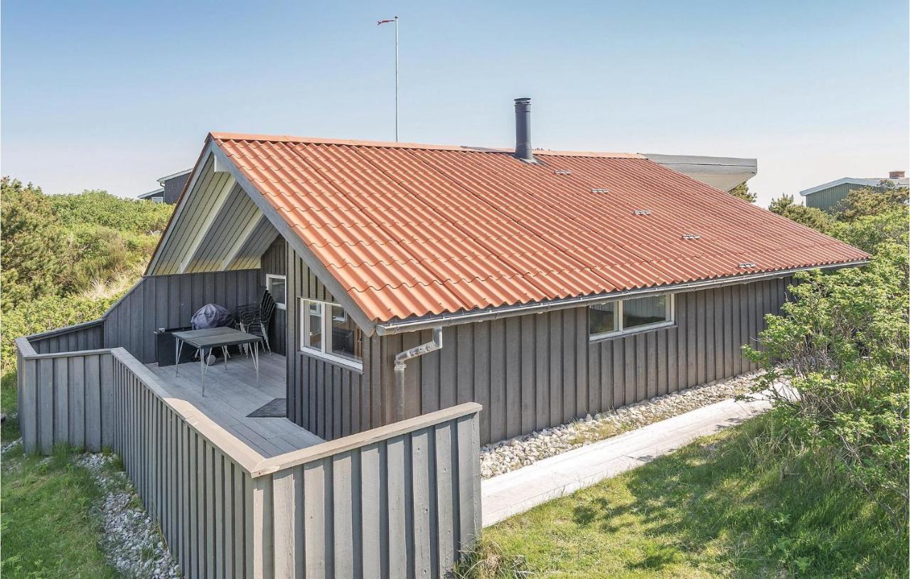 Three Bedroom Holiday Home In Vejers Strand — 4-Star Luxury Hotel in None, Denmark