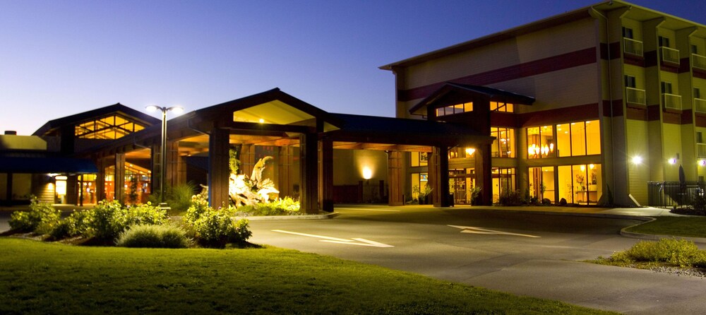 Blue Lake Casino & Hotel - photo 34