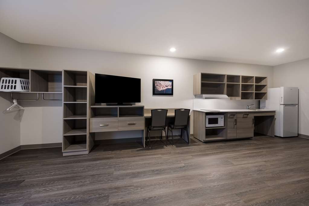 WoodSpring Suites Wixom Novi - photo 16