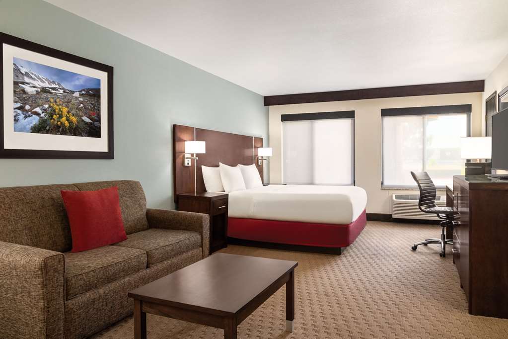 Radisson Hotel Colorado Springs Airport - photo 5