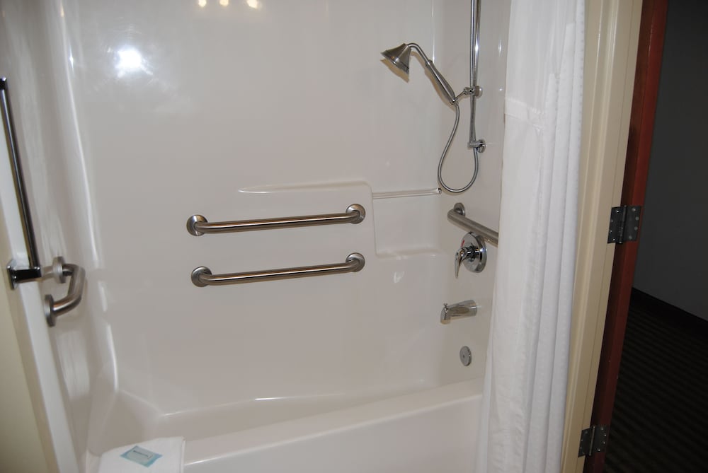 Holiday Inn Express Hotel & Suites Mooresville Lake Norman by IHG - photo 9