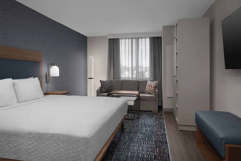 Homewood Suites By Hilton Portsmouth Downtown - photo 21