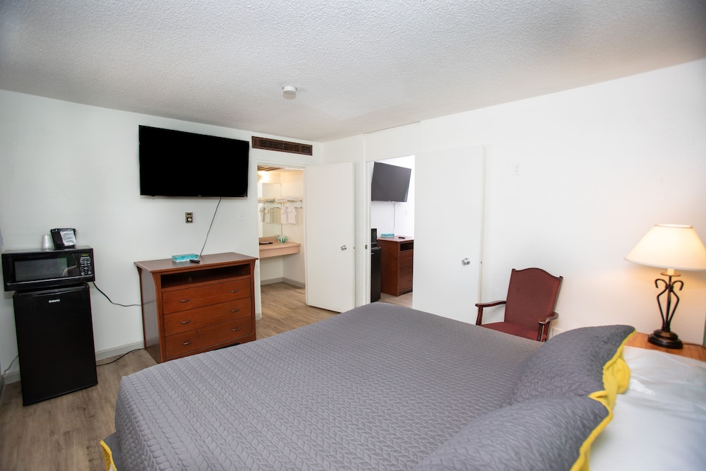 Modern Motel - photo 14