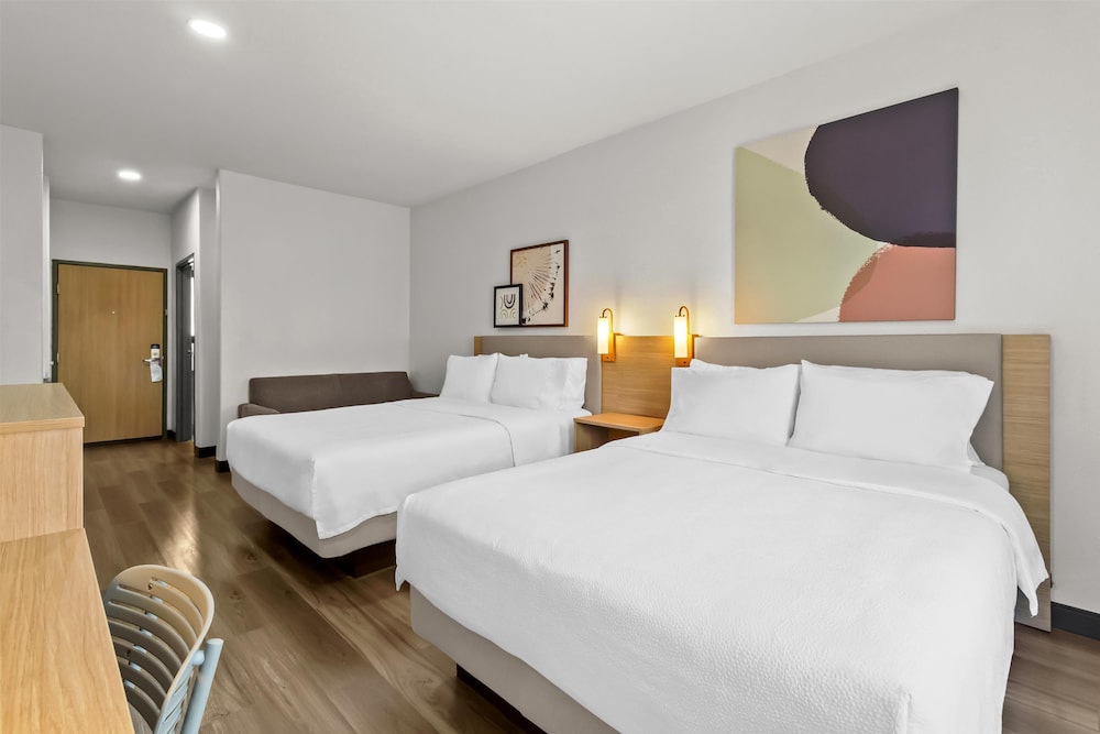 Spark By Hilton Houston Hobby Airport - photo 10