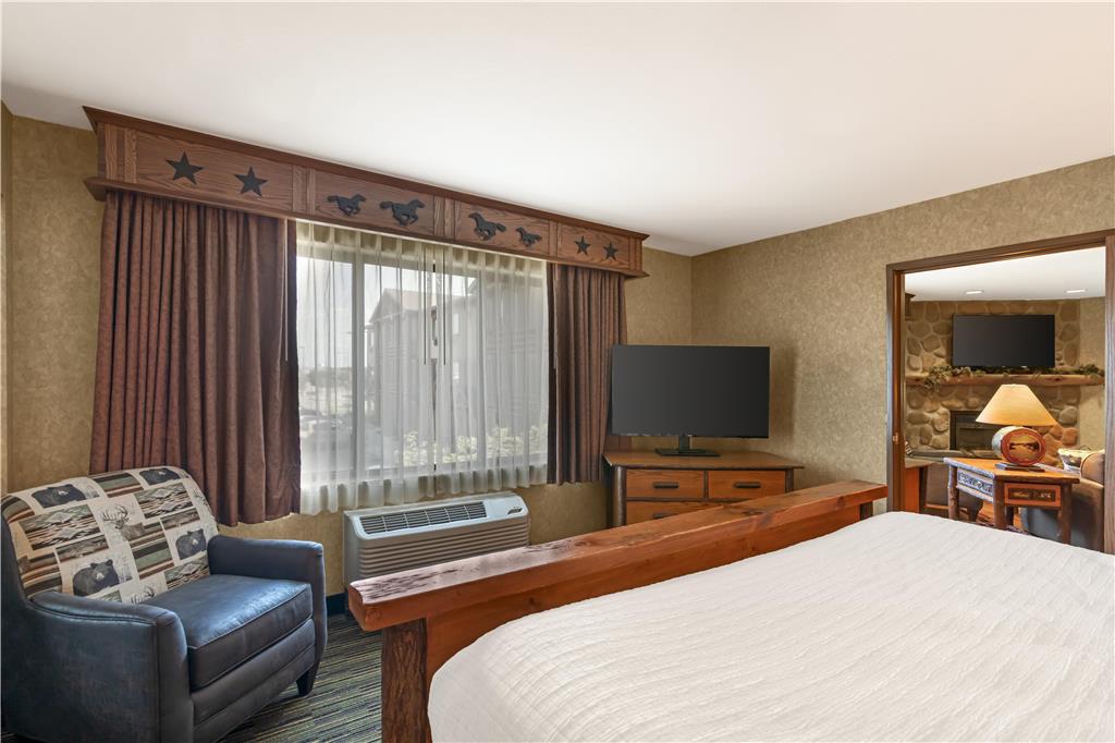 Best Western Plus Kelly Inn & Suites - photo 43