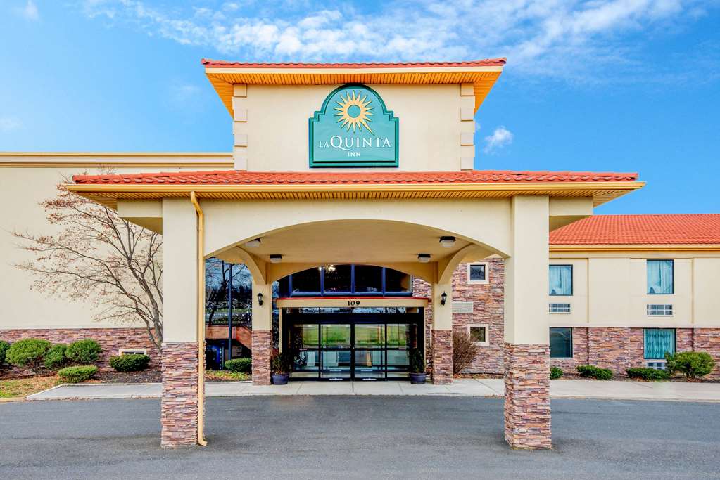 La Quinta Inn by Wyndham West Long Branch - photo 2