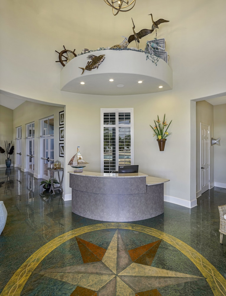 Cape Crossing Resort & Marina - photo 2