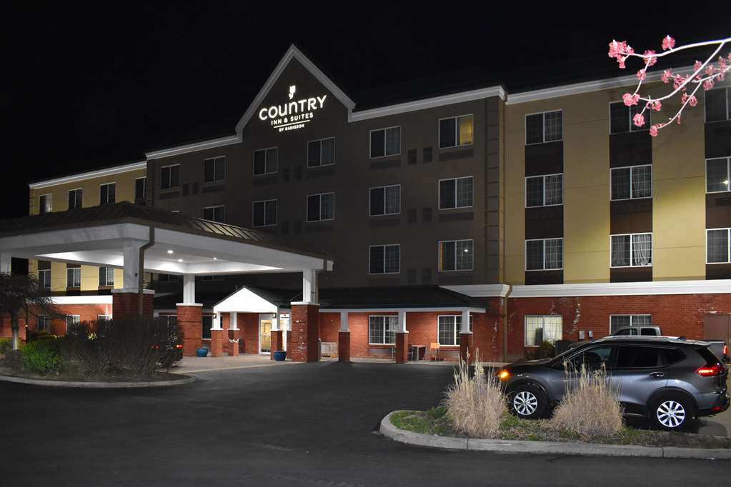 Country Inn & Suites by Radisson Hagerstown MD - carbon neutral hotel in Hagerstown