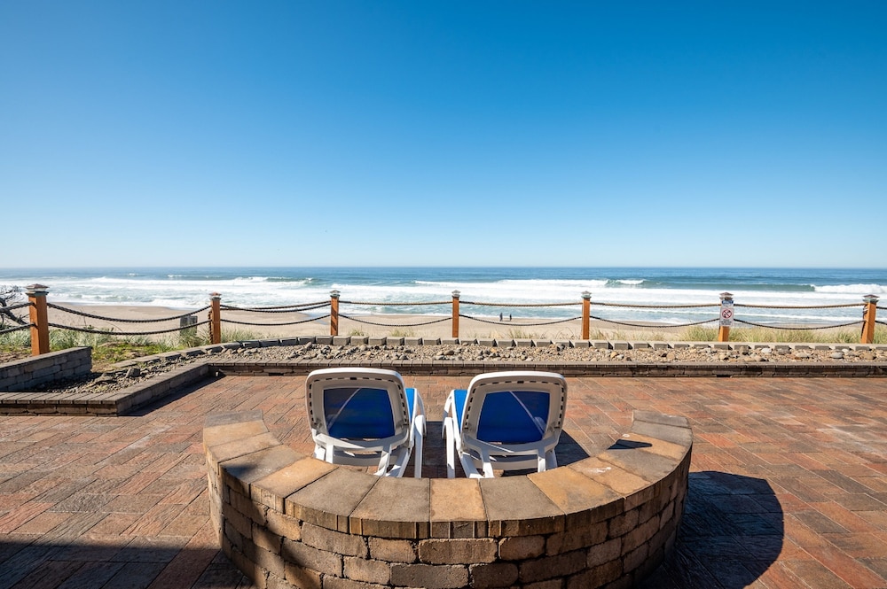 Sailor Jack's Oceanfront Inn - photo 53
