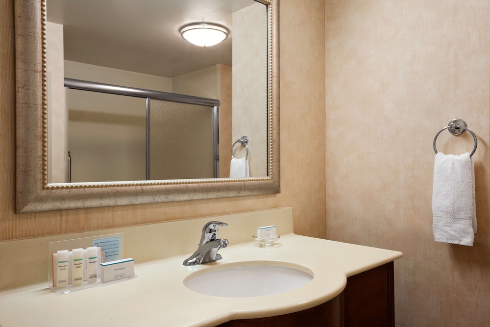 Hampton Inn Geneva - photo 16