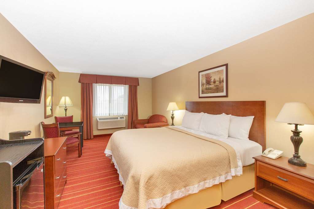 Days Inn by Wyndham Salina I 70 - photo 11