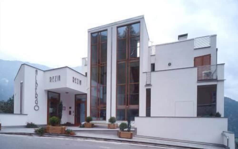 Hotel Rezia - last minute hotel in Sondalo