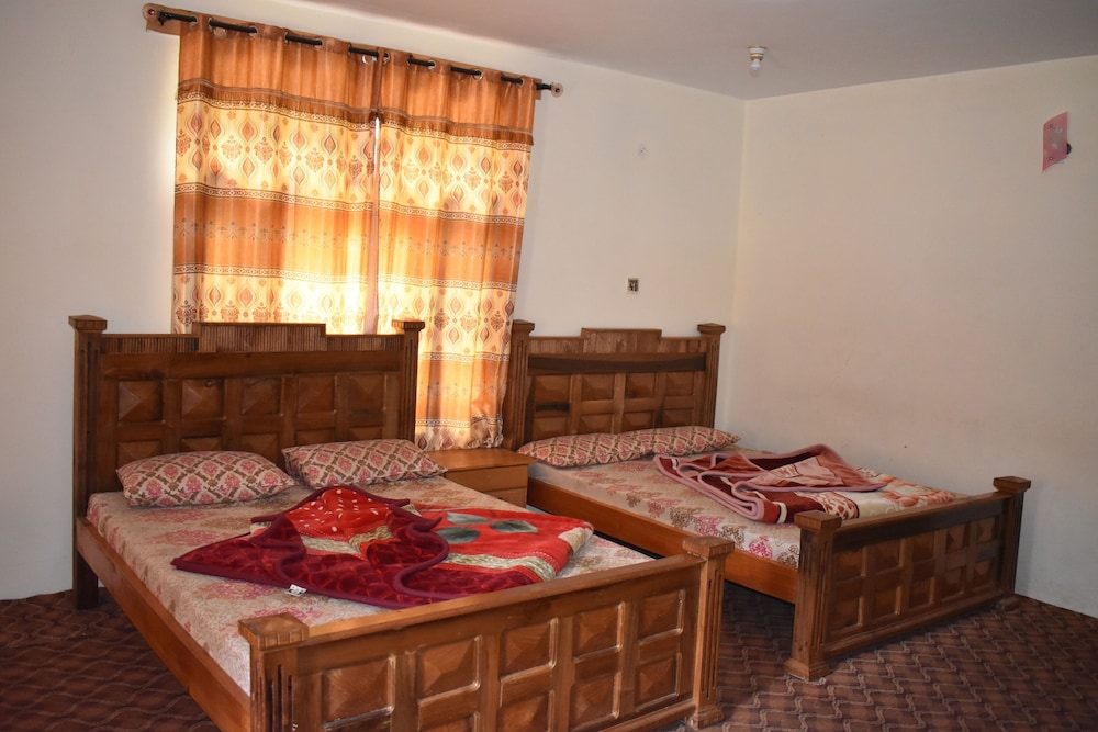 Heaven Rose Hotel & Restaurant New in Baffa, Pakistan