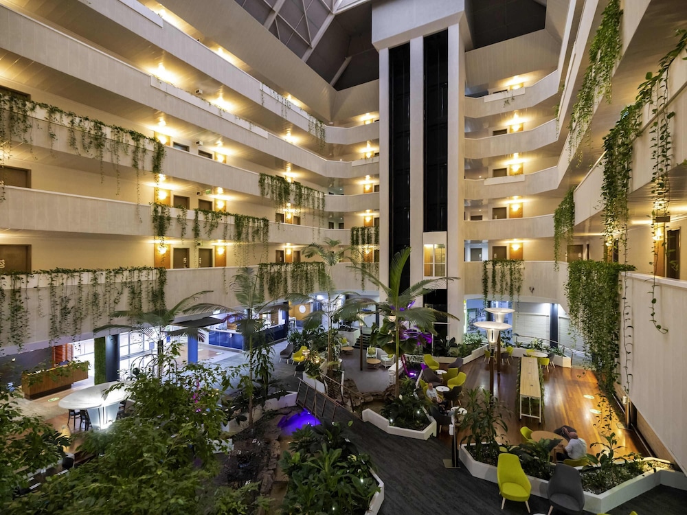 Novotel Darwin CBD - carbon neutral hotel in Darwin