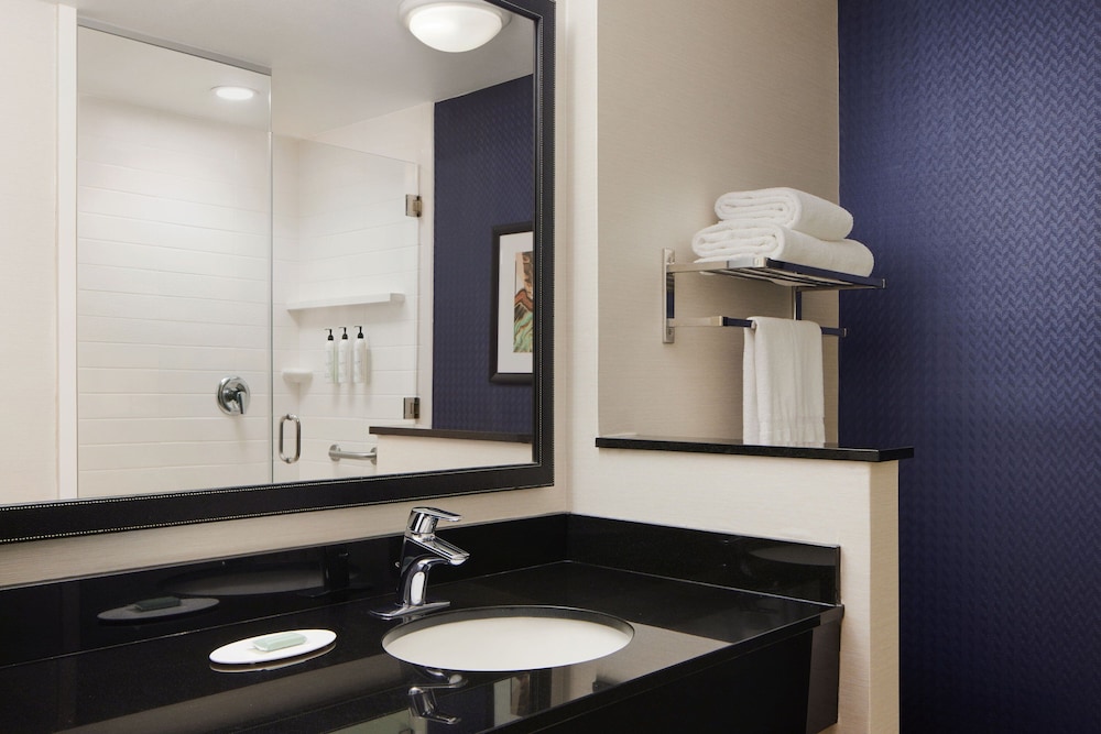 Fairfield Inn & Suites El Paso Airport - photo 16