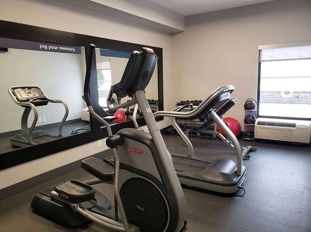 Hampton Inn Greensburg - photo 23
