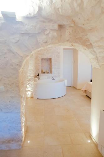 Iconica Luxury Suites — 4-Star Luxury Hotel in Alberobello, Italy