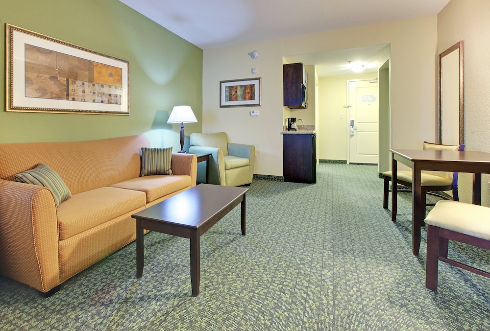 Holiday Inn Express & Suites Covington by IHG - photo 36
