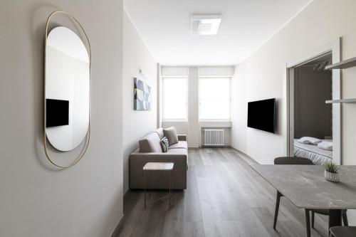 Easylife Milano Pantano 2 Venus Duomo — 4-Star Luxury Hotel in Milan, Italy