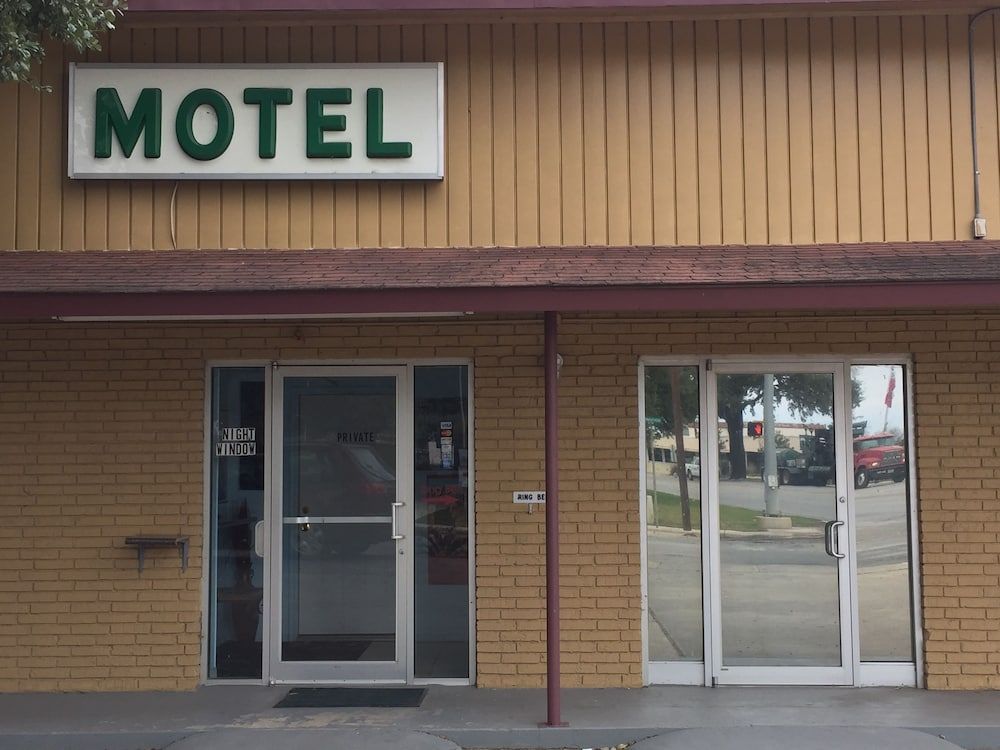 Downtowner Motel - photo 5