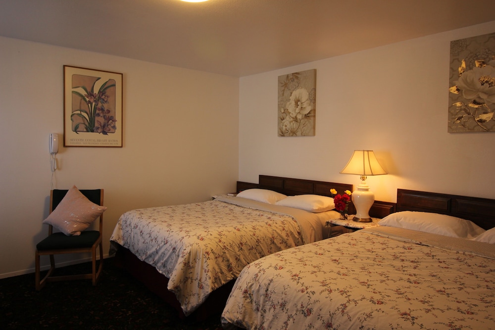 Mariner's Cove Inn - photo 20