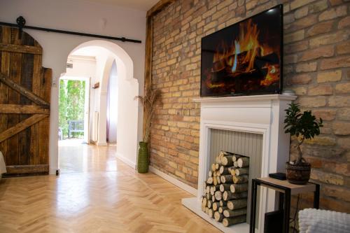 Season One Apartman — 4-Star Luxury Hotel in Szeged, Hungary