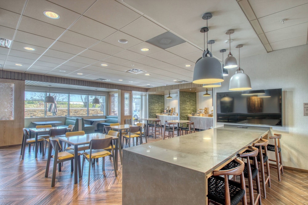 Fairfield Inn & Suites by Marriott Appleton - photo 19