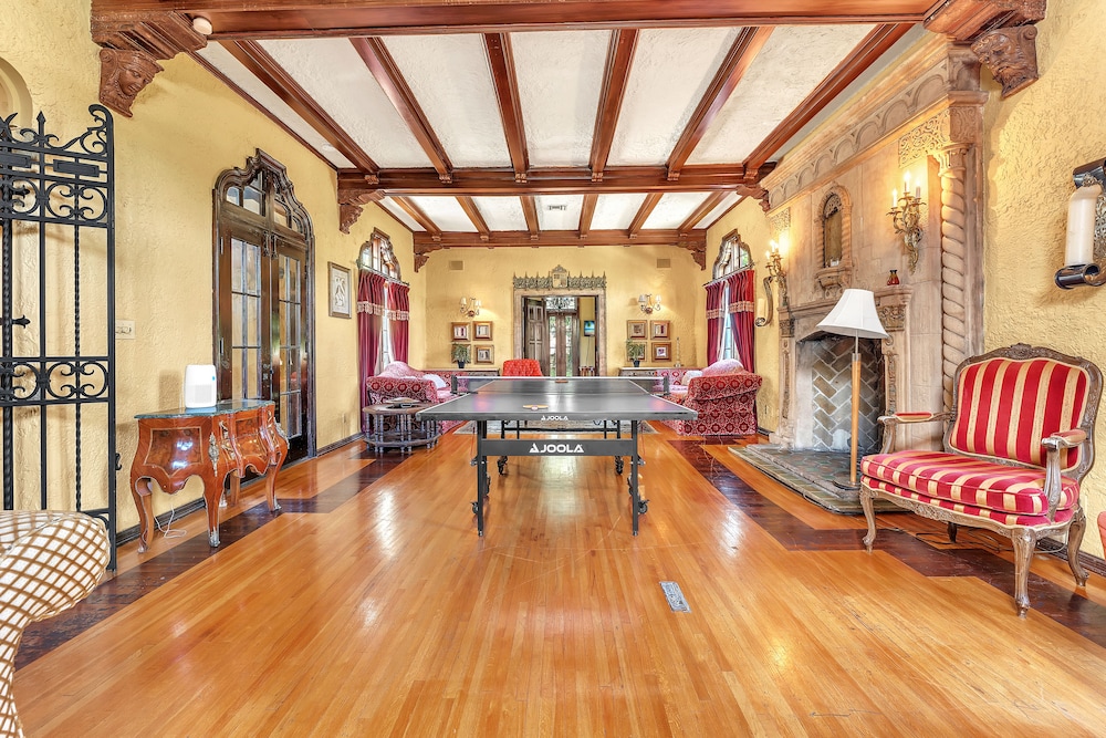 Young Mansion - photo 80