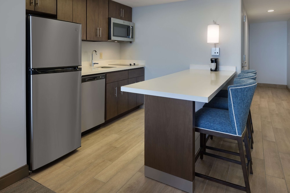 Hampton Inn & Suites Myrtle Beach Oceanfront - photo 24