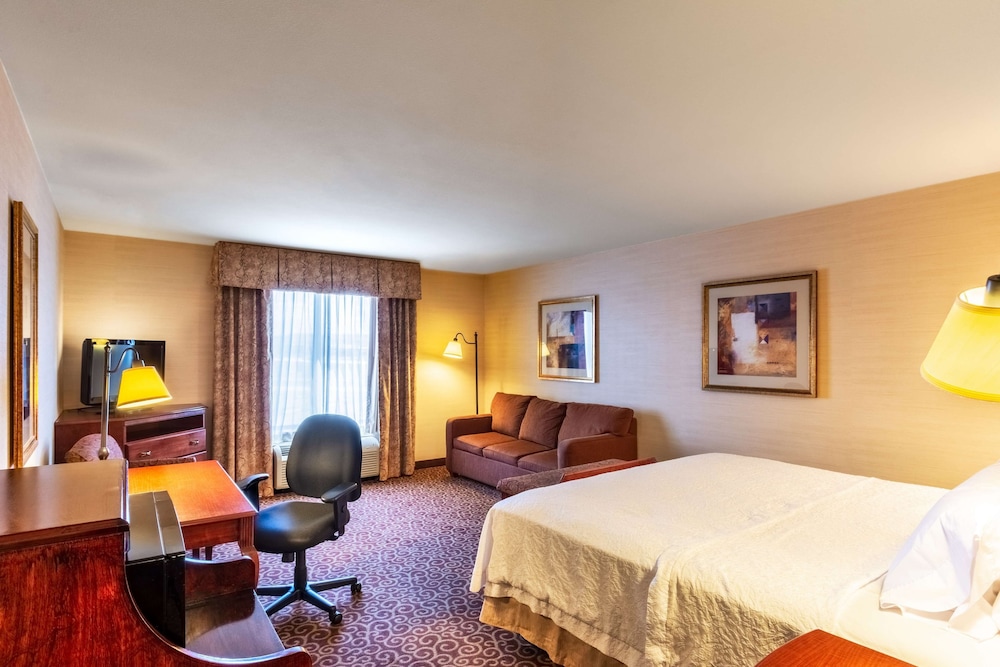 Hampton Inn Rawlins - photo 42