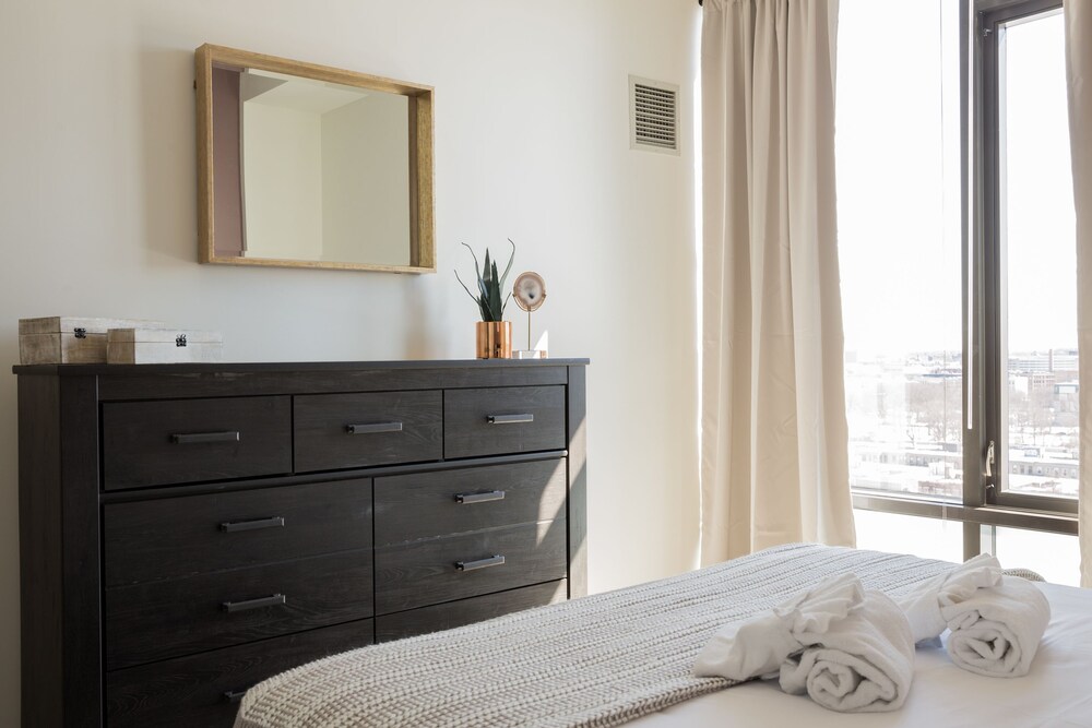 Pristine Fenway Suites by Sonder - photo 5