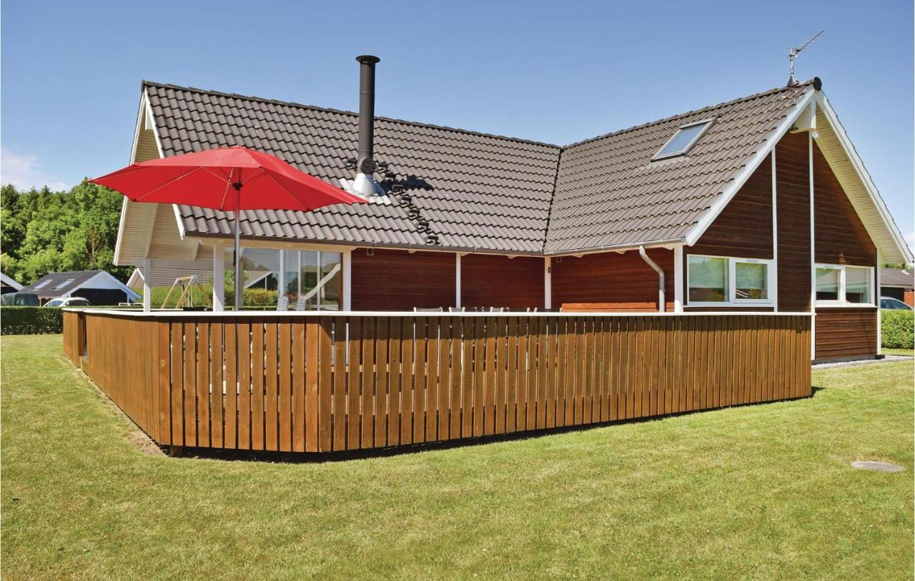 Holiday Home Pøt Strandby Juelsminde Q — 5-Star Luxury Hotel in Horsens, Denmark