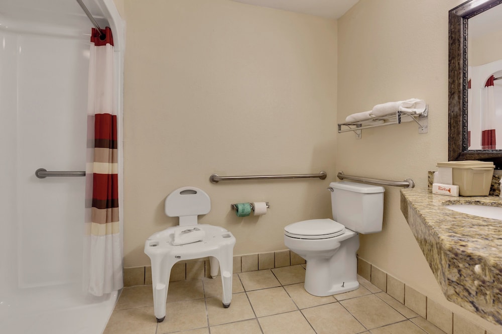 Red Roof Inn Gulfport Biloxi Airport - photo 22