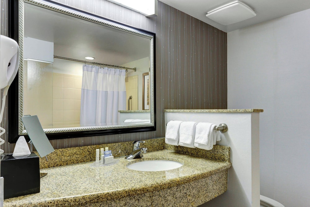 Courtyard by Marriott Anniston Oxford - photo 13