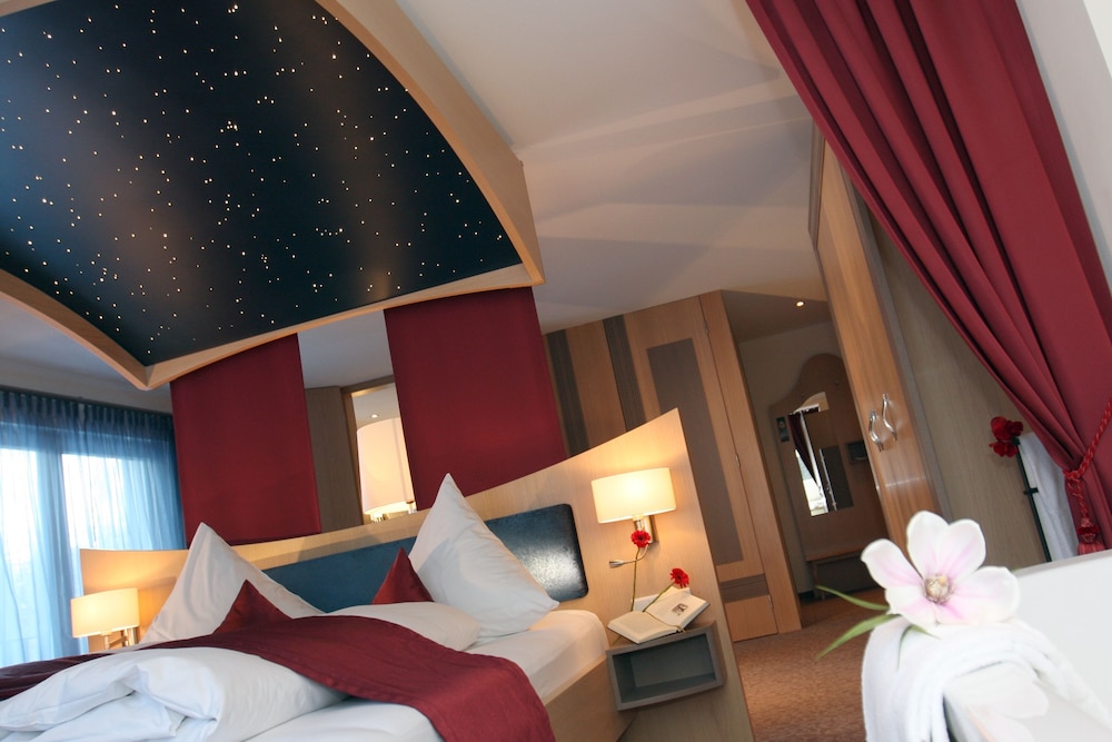 Villa Ludwig Suite Hotel & Chalet — Schwangau — photo 5