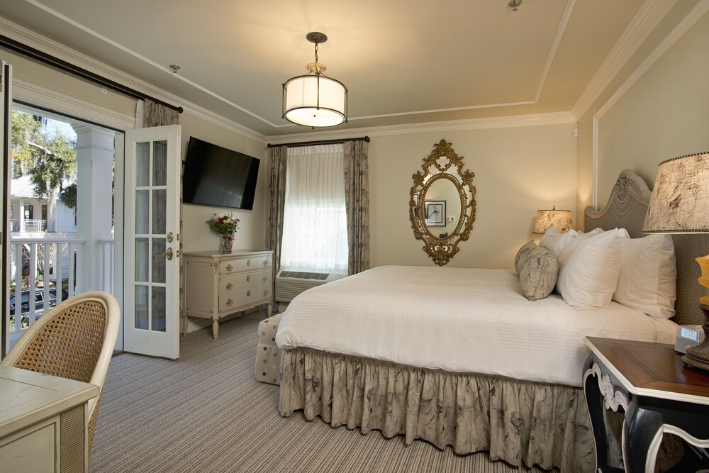 Old Town Bluffton Inn - photo 12