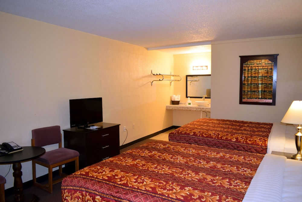 Red Carpet Inn Battleboro - photo 29