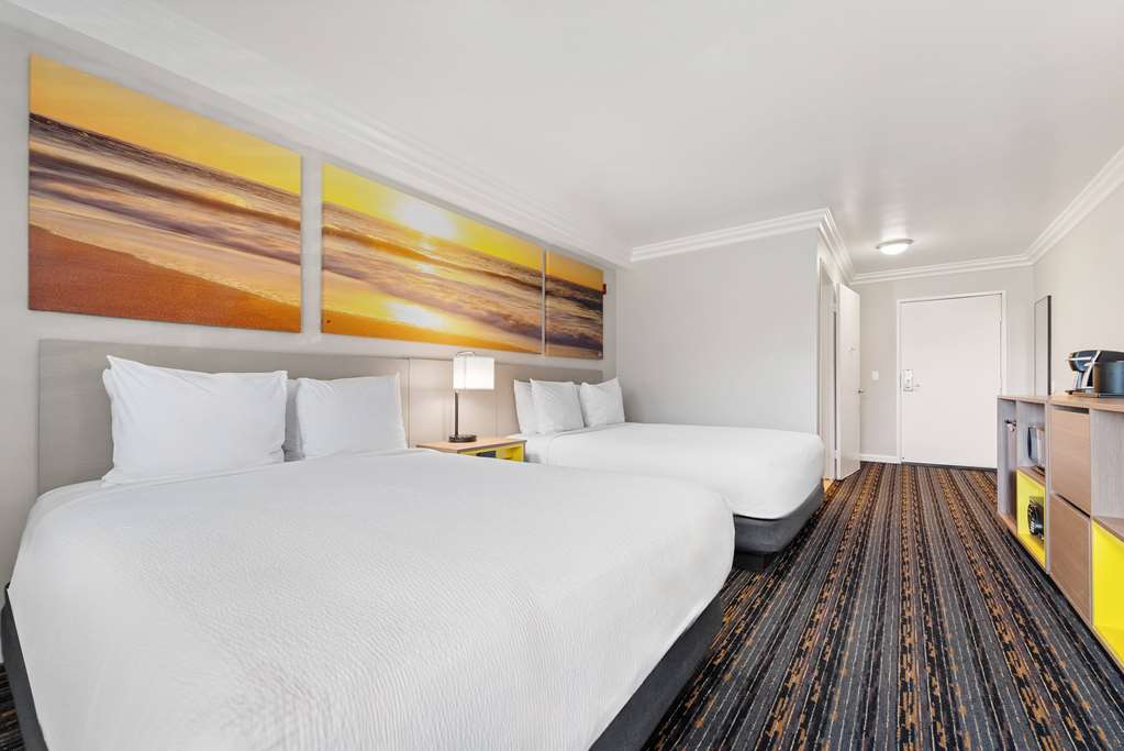 Days Inn by Wyndham San Diego Hotel Circle - photo 43