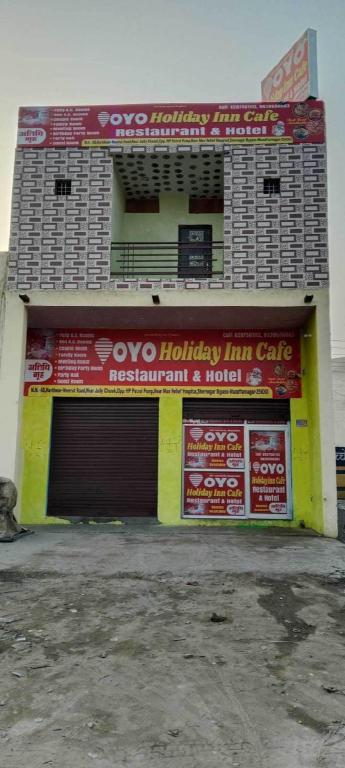 Spot On Holiday Inn Cafe — Kandhla