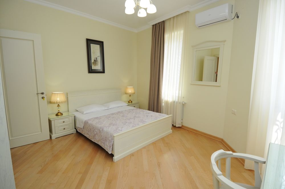 Crown Hotel - carbon neutral hotel in Kutaisi