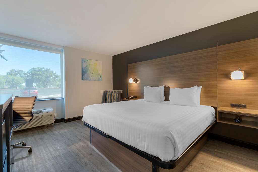 Best Western Corpus Christi Airport Hotel - photo 28