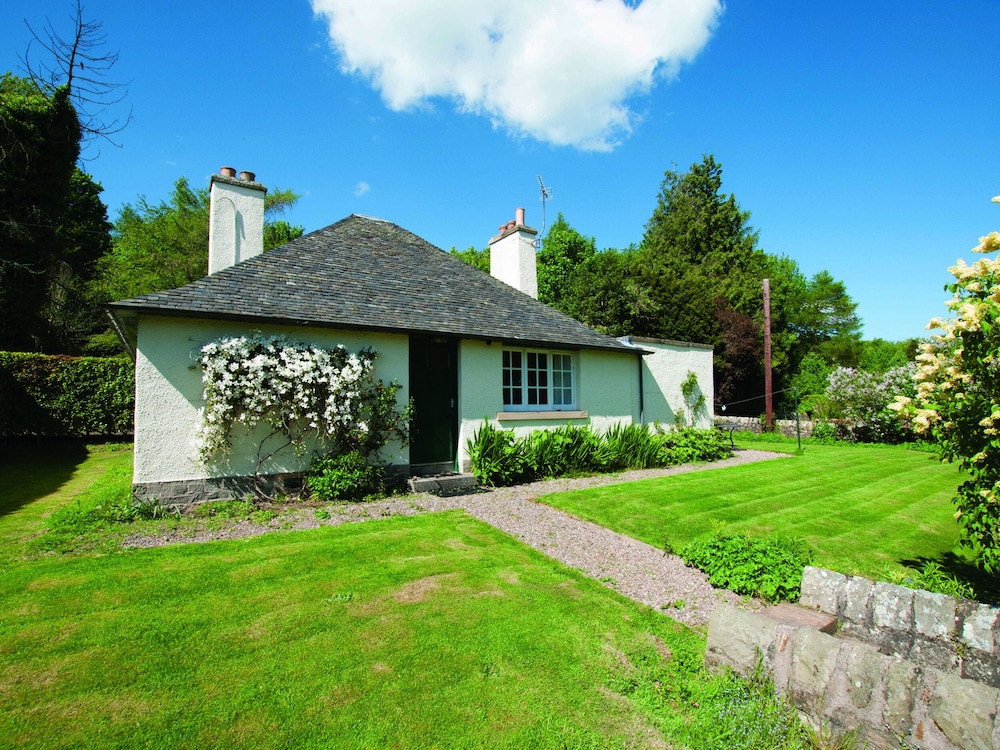 West Cottage Tarvit — 4-Star Luxury Hotel in Cupar, United Kingdom
