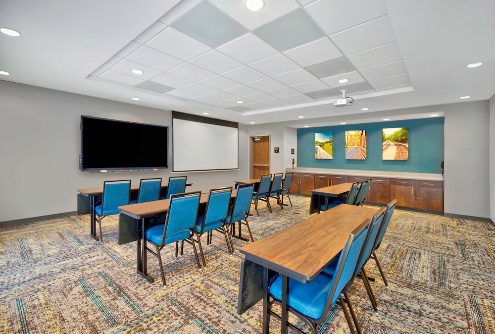 Hampton Inn by Hilton Abingdon - photo 37
