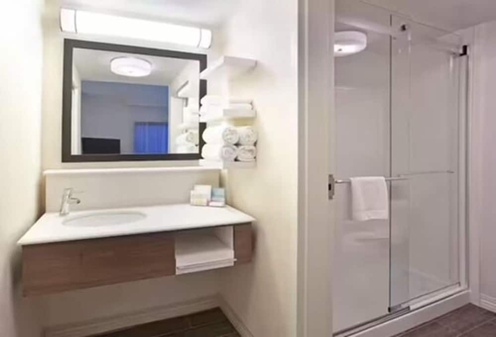 Hampton Inn & Suites Nashville Smyrna - photo 17