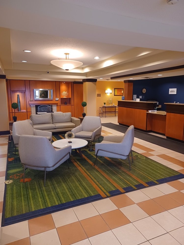 Fairfield by Marriott Inn & Suites Indianapolis Noblesville - photo 2