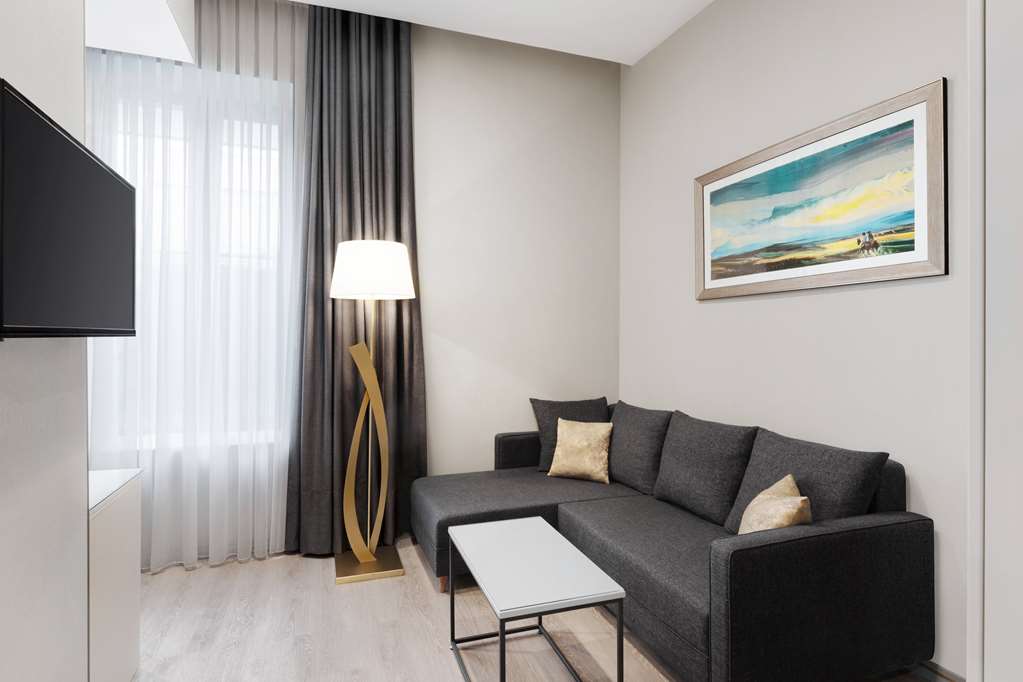 Guest room