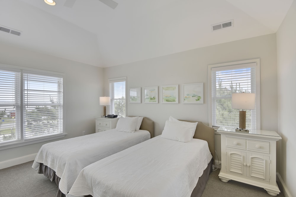 Sanderling Resort Residences - photo 3