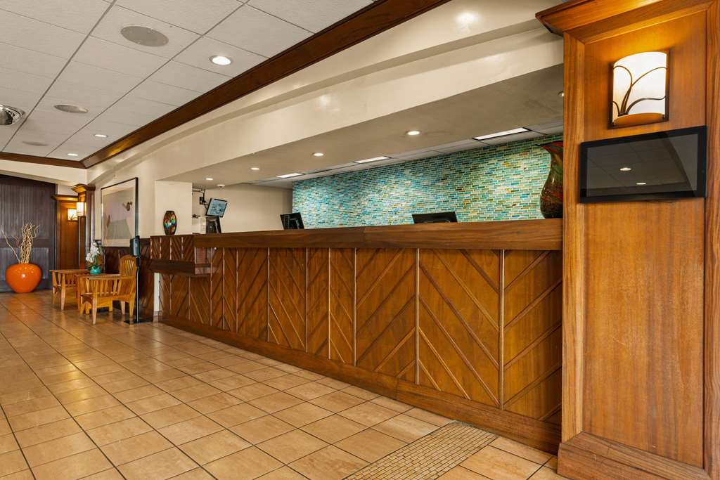 Airport Honolulu Hotel Trademark Collection by Wyndham - photo 16