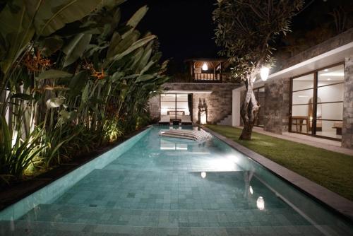 Villa Duadewi 3BR in the Heart of Seminyak by Santi Management — 4-Star Luxury Hotel in Seminyak, Indonesia
