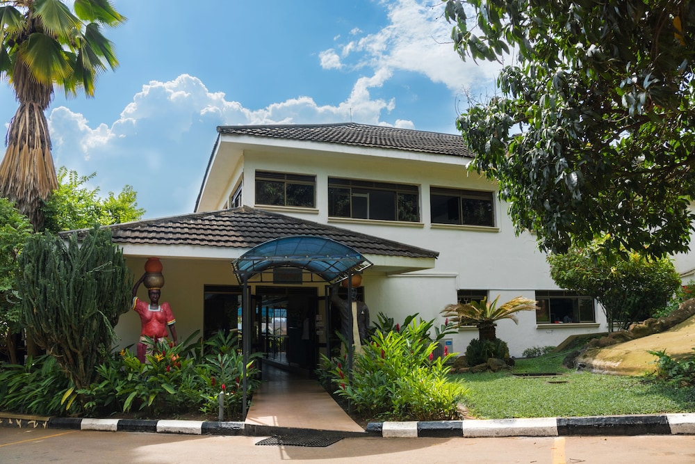 Dolphin Suites — Kampala — photo 4